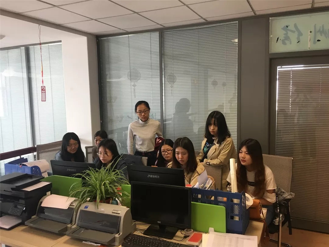 1557886592711012157.jpg 6.webp.jpg