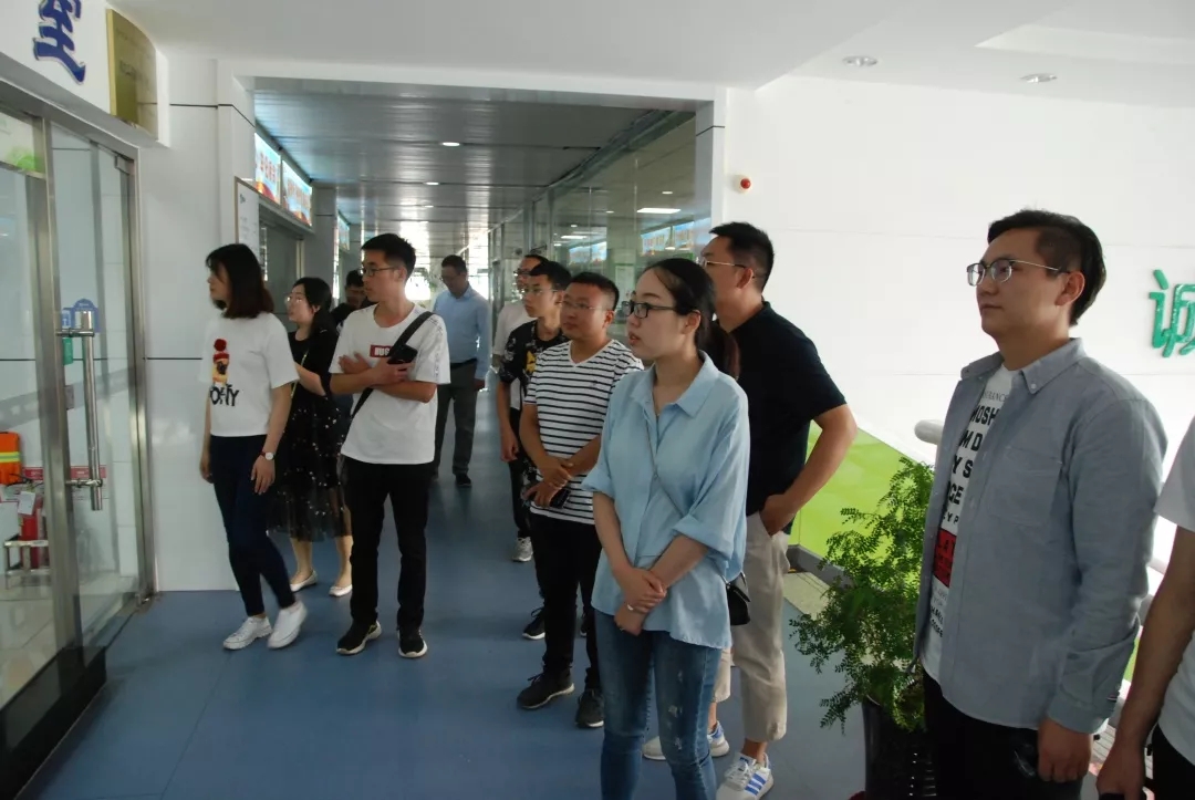 1567044940916009644.jpg 10.webp.jpg