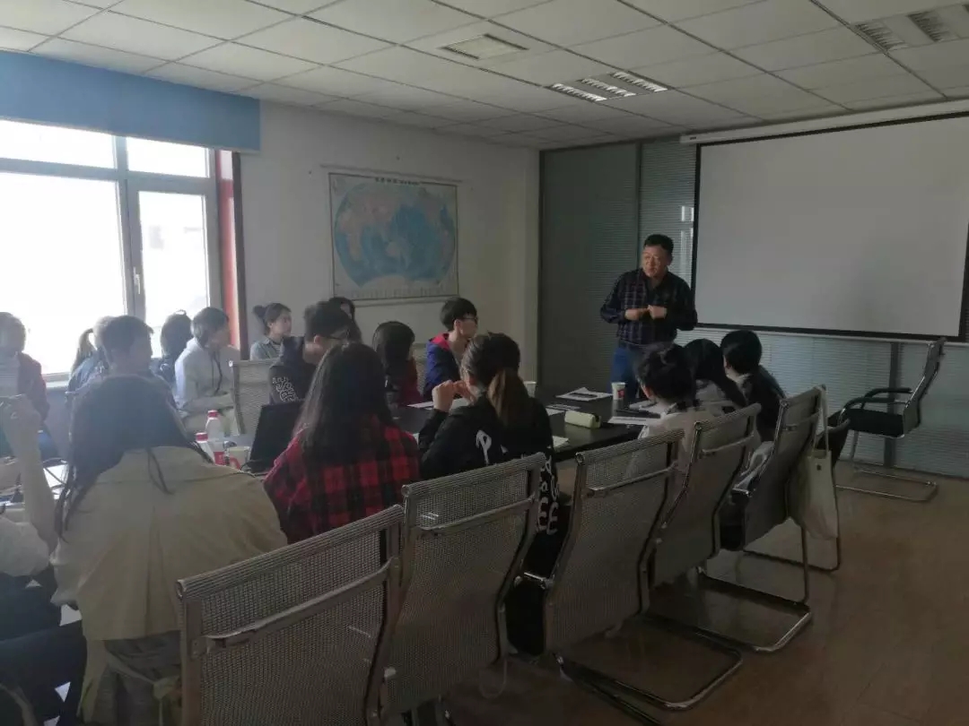 1557886615721024384.jpg 8.webp.jpg