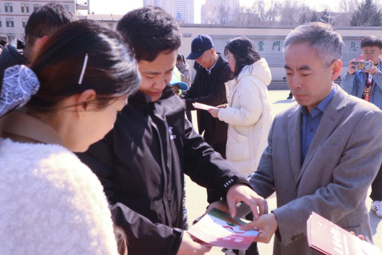 1681374832958086783.png 32.png