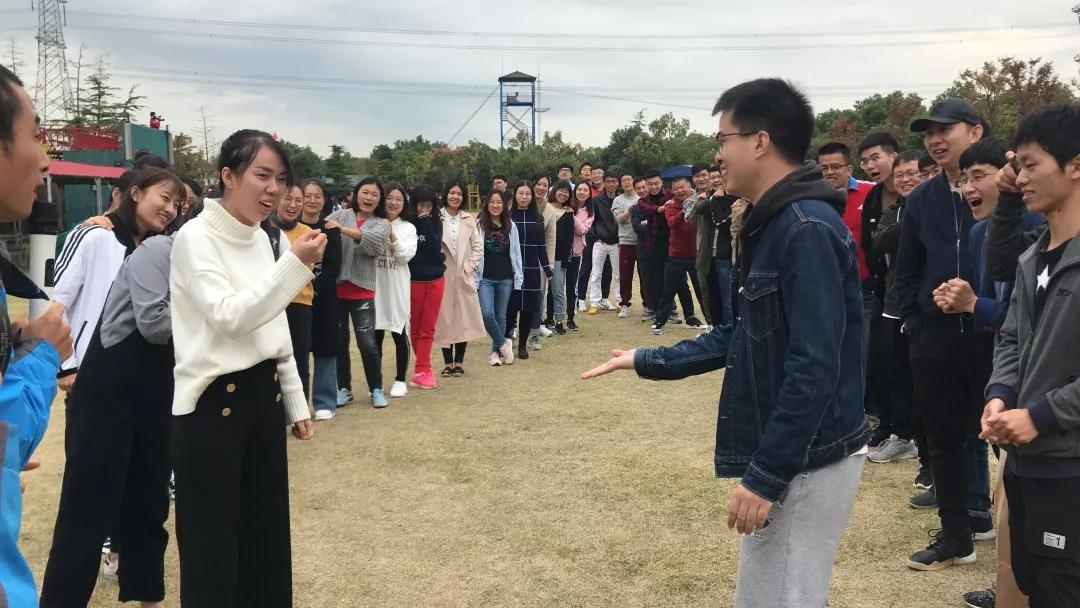 1540195832510000373.jpg 2.jpg