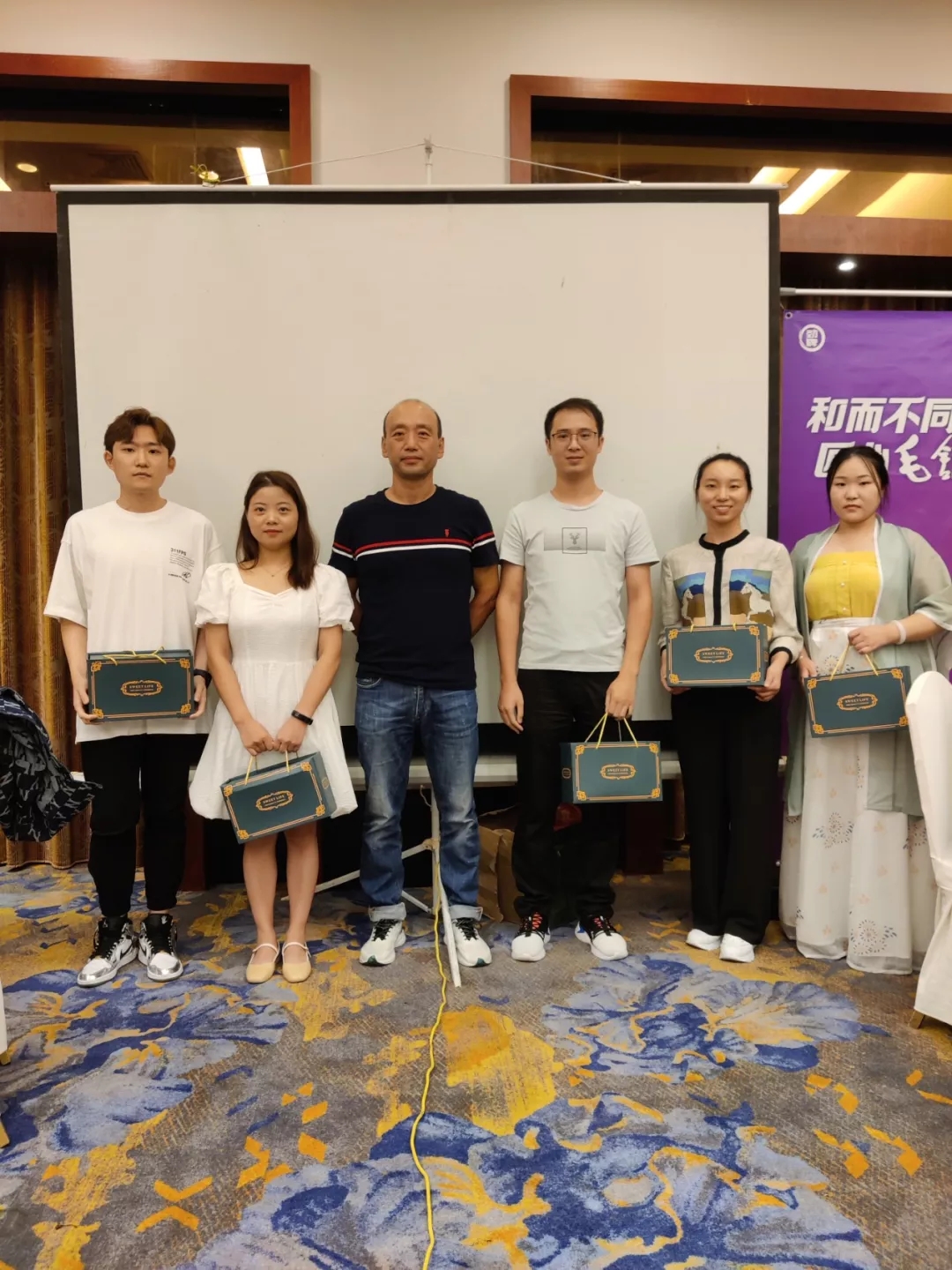 1633922428322044185.jpg 6.webp.jpg