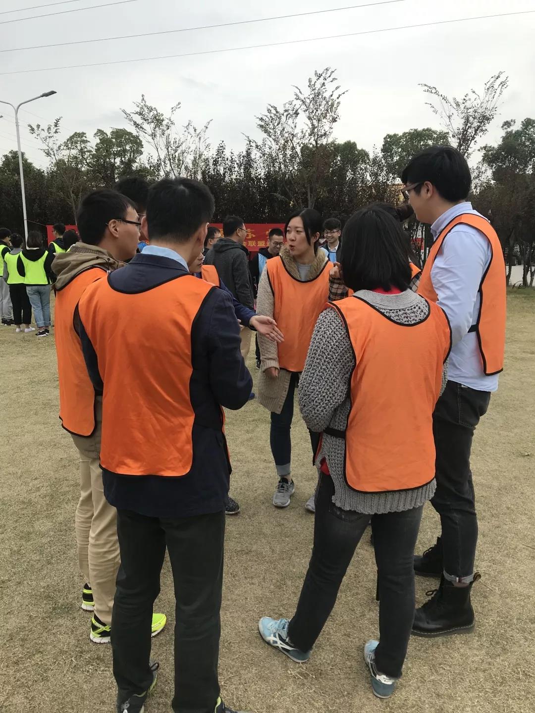 1540195839842056492.jpg 3.jpg