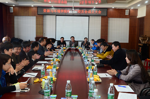 1446451297784075397.jpg 1-会议现场.jpg