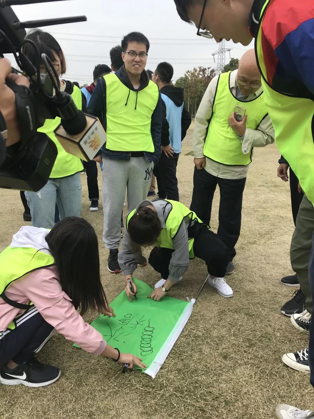 1540195845660042834.jpg 4.jpg