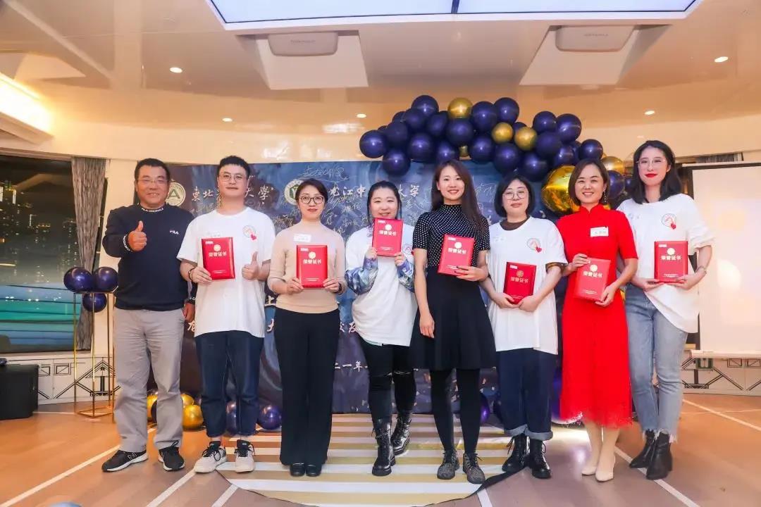 1637136597748015575.jpg 33.jpg