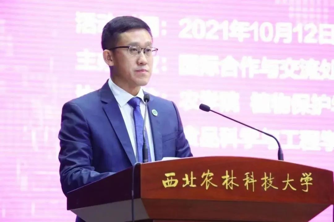 1677480305444000202.jpg 44.jpg